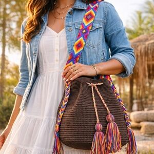 Mochilas Wayuu Handwoven Crossbody Bucket Bag Brown Multicolor Strap Tassel Boho